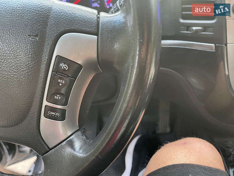 Внедорожник / Кроссовер Hyundai Santa FE 2011 в Тернополе