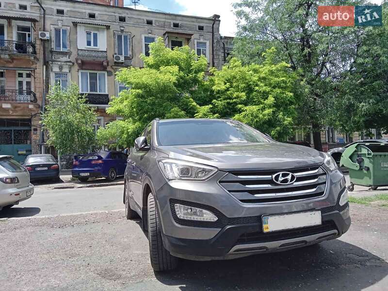 Внедорожник / Кроссовер Hyundai Santa FE 2014 в Одессе