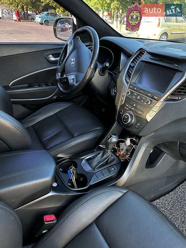 Внедорожник / Кроссовер Hyundai Santa FE 2015 в Одессе фото 5 Внедорожник / Кроссовер Hyundai Santa FE 2015 в Одессе