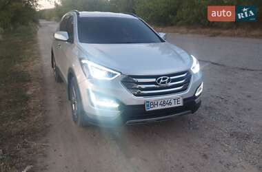 Внедорожник / Кроссовер Hyundai Santa FE 2013 в 