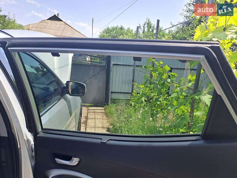 Позашляховик / Кросовер Hyundai Santa FE 2017 в Чорнобаї