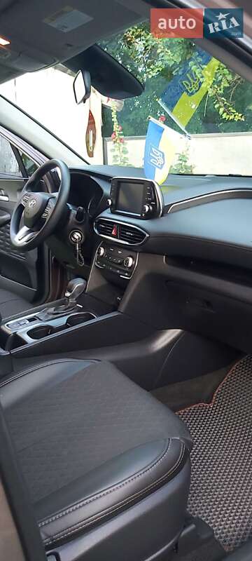 Позашляховик / Кросовер Hyundai Santa FE 2019 в Носівці