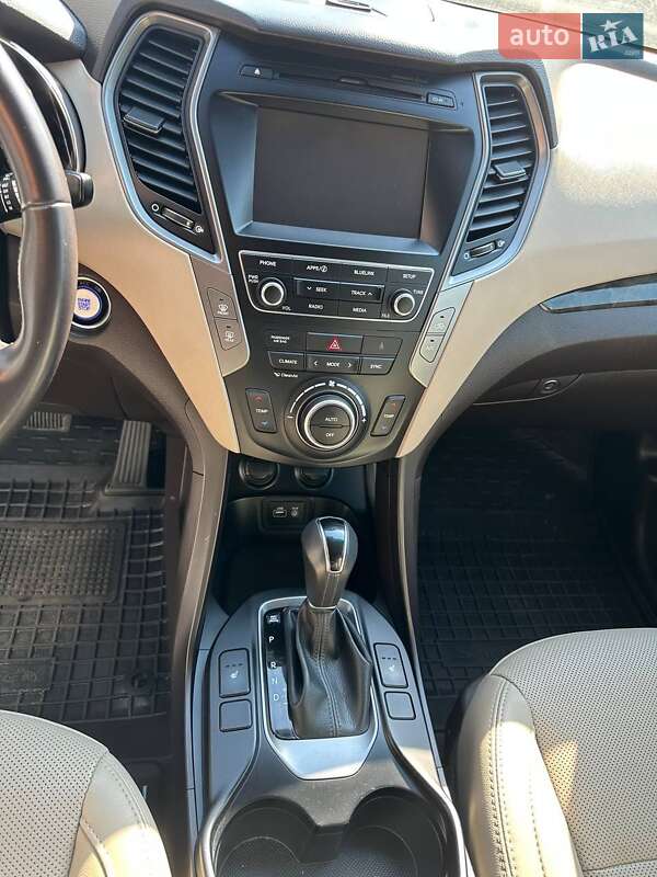 Позашляховик / Кросовер Hyundai Santa FE 2017 в Житомирі