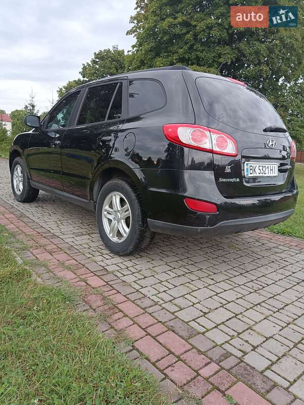 Позашляховик / Кросовер Hyundai Santa FE 2012 в Дубні