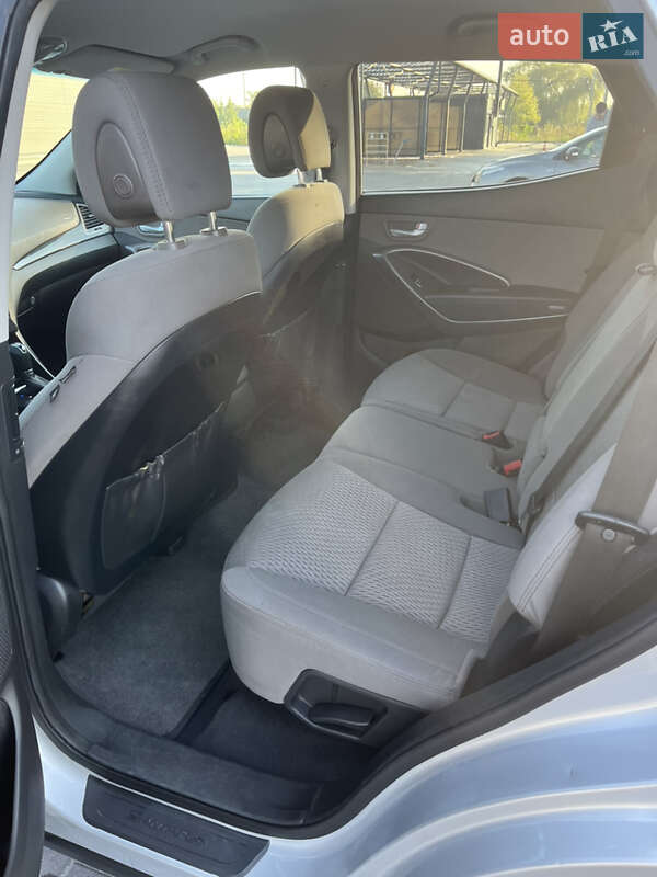 Внедорожник / Кроссовер Hyundai Santa FE 2014 в Днепре