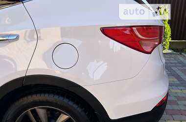 Внедорожник / Кроссовер Hyundai Santa FE 2013 в 