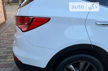 Внедорожник / Кроссовер Hyundai Santa FE 2013 в 