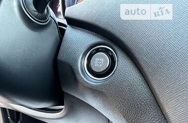 Внедорожник / Кроссовер Hyundai Santa FE 2013 в 