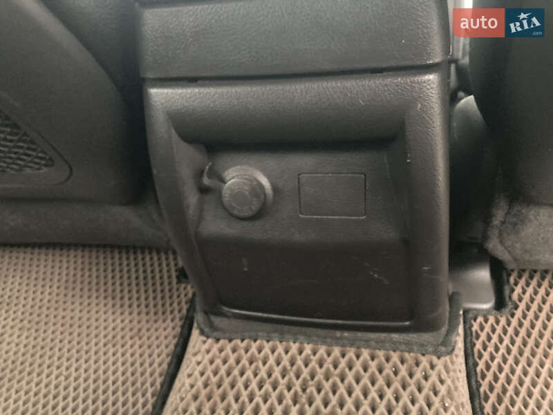 Позашляховик / Кросовер Hyundai Santa FE 2010 в Володимирі фото 48 Позашляховик / Кросовер Hyundai Santa FE 2010 в Володимирі