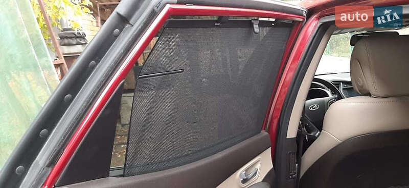 Позашляховик / Кросовер Hyundai Santa FE 2013 в Чернівцях