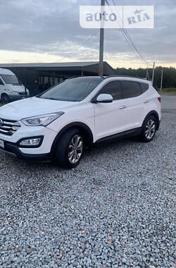 Позашляховик / Кросовер Hyundai Santa FE 2015 в 