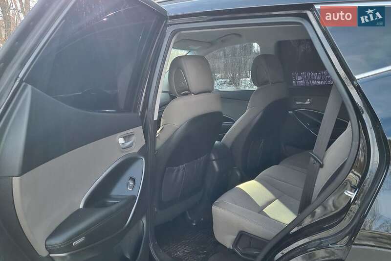 Внедорожник / Кроссовер Hyundai Santa FE 2017 в Днепре
