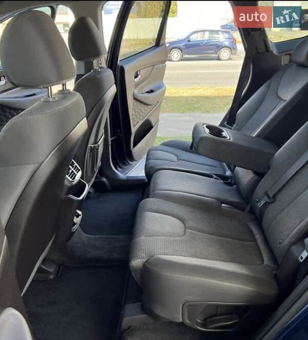 Внедорожник / Кроссовер Hyundai Santa FE 2018 в Днепре