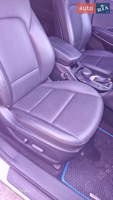 Позашляховик / Кросовер Hyundai Santa FE 2016 в Березівці