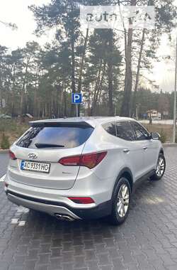 Внедорожник / Кроссовер Hyundai Santa FE 2015 в Луцке