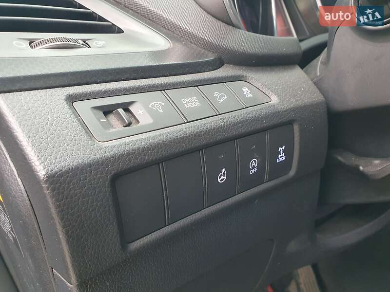 Позашляховик / Кросовер Hyundai Santa FE 2016 в Одесі фото 13 Позашляховик / Кросовер Hyundai Santa FE 2016 в Одесі