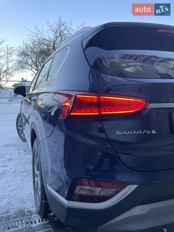 Позашляховик / Кросовер Hyundai Santa FE 2020 в Івано-Франківську