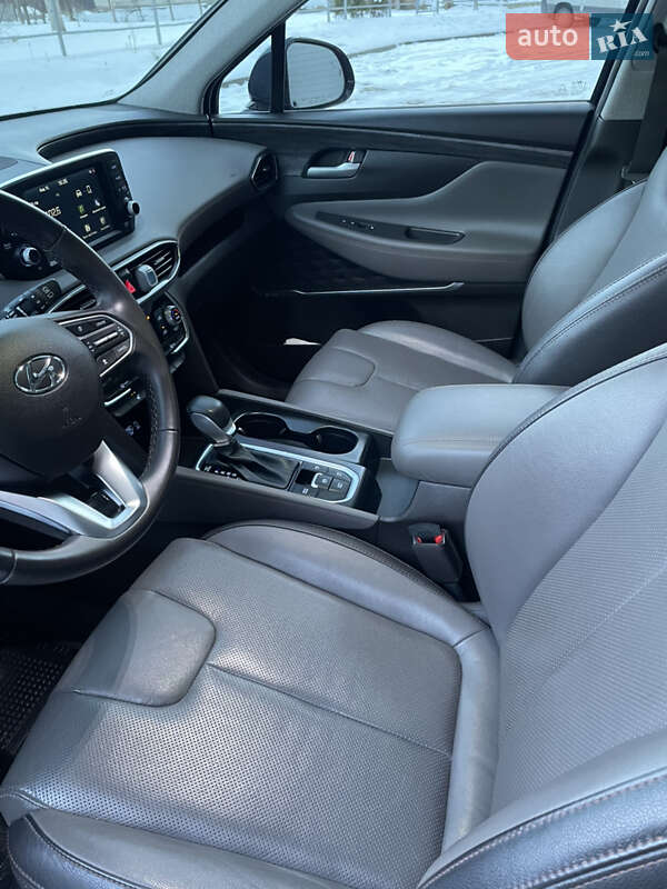 Позашляховик / Кросовер Hyundai Santa FE 2020 в Івано-Франківську