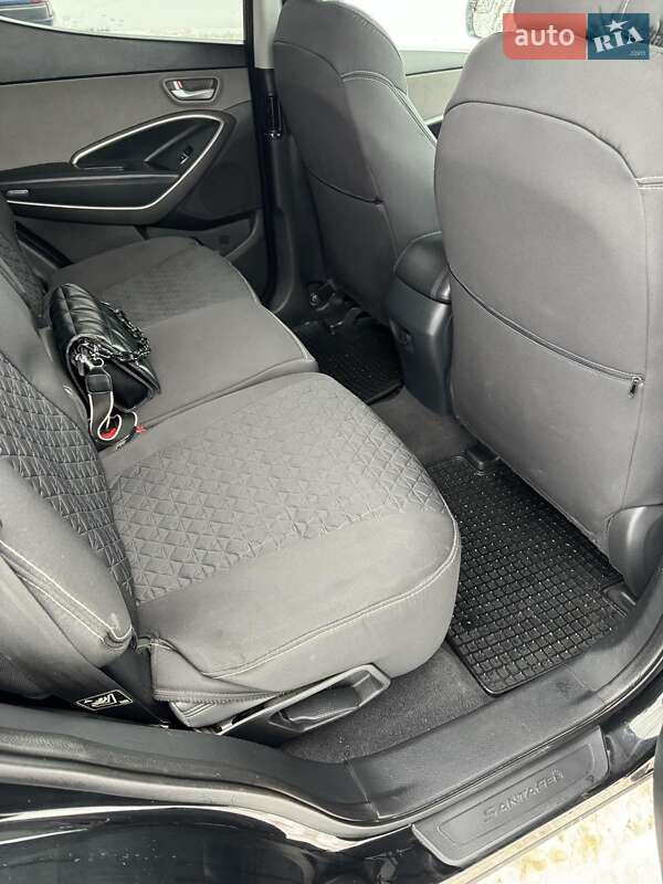 Внедорожник / Кроссовер Hyundai Santa FE 2015 в Подгайцах