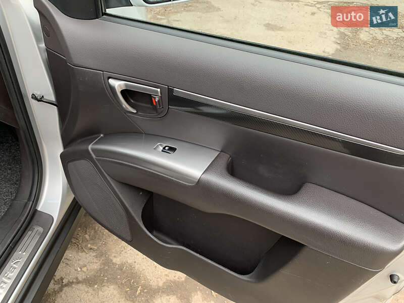 Позашляховик / Кросовер Hyundai Santa FE 2010 в Коломиї