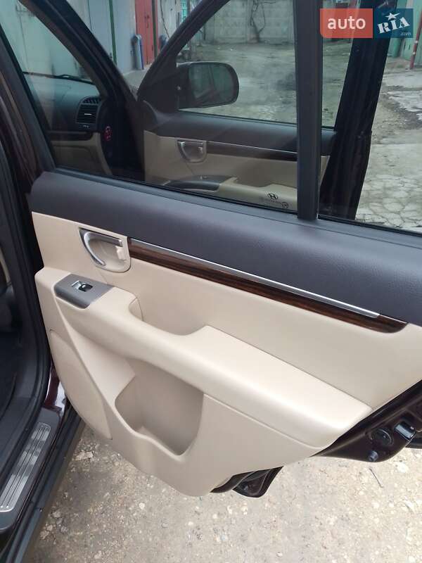 Внедорожник / Кроссовер Hyundai Santa FE 2011 в Черноморске