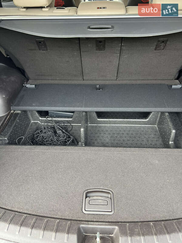 Внедорожник / Кроссовер Hyundai Santa FE 2013 в Черновцах