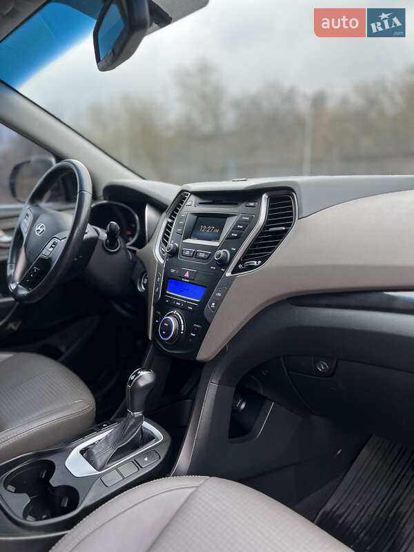 Внедорожник / Кроссовер Hyundai Santa FE 2013 в Тернополе