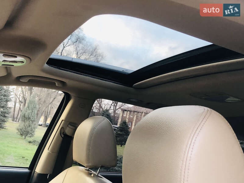 Позашляховик / Кросовер Hyundai Santa FE 2010 в Дніпрі