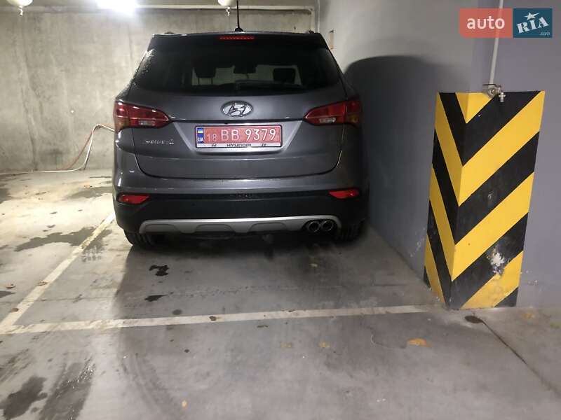 Позашляховик / Кросовер Hyundai Santa FE 2012 в Стрию