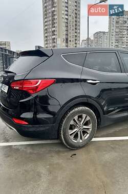 Внедорожник / Кроссовер Hyundai Santa FE 2014 в Киеве