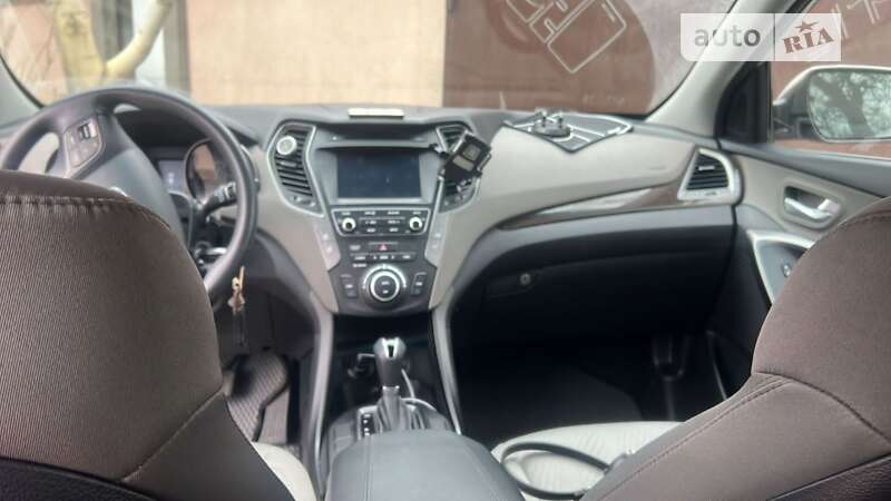 Внедорожник / Кроссовер Hyundai Santa FE 2016 в Одессе