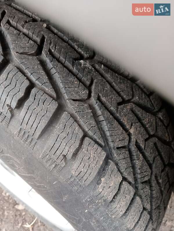 Позашляховик / Кросовер Hyundai Santa FE 2004 в Путивлі