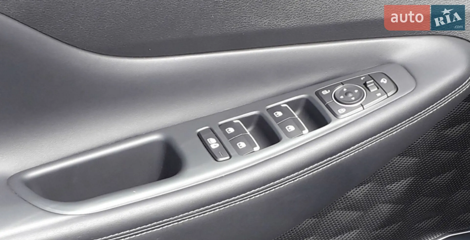 2022 Hyundai Santa Fe - мініатюра 23