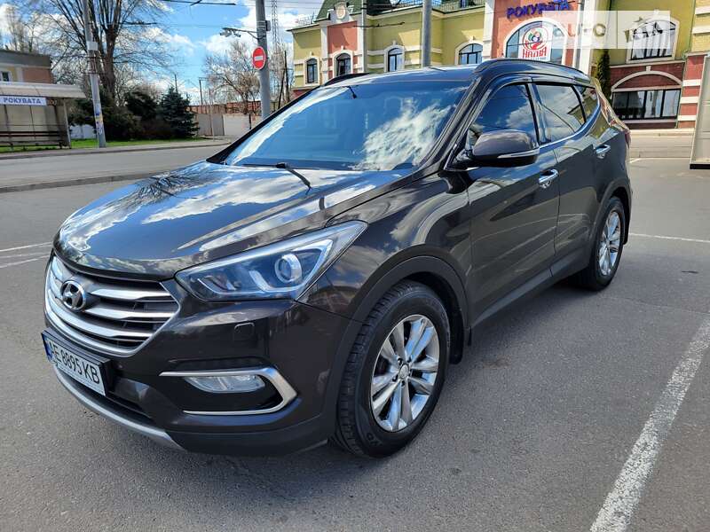 Внедорожник / Кроссовер Hyundai Santa FE 2015 в Кривом Роге