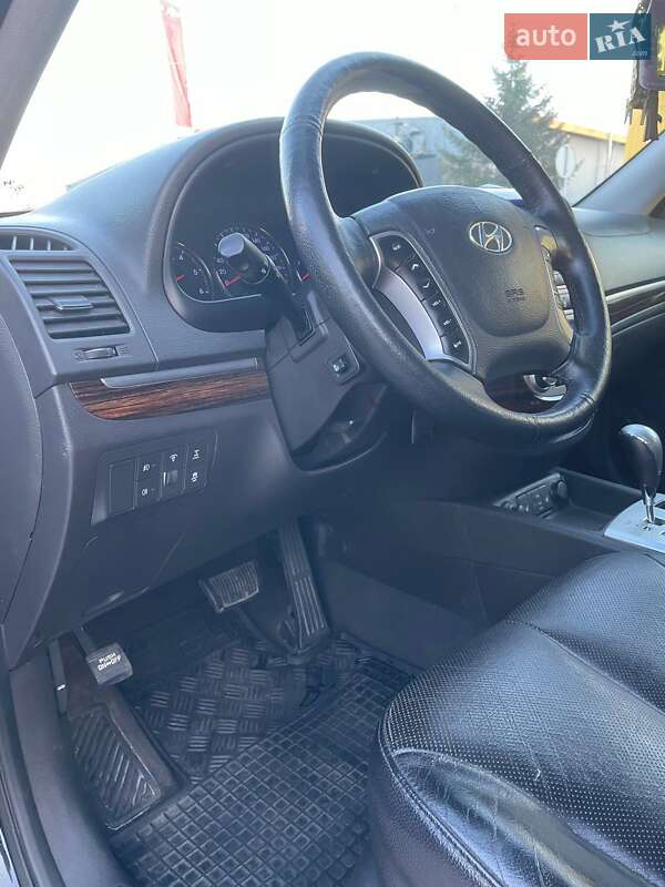 Внедорожник / Кроссовер Hyundai Santa FE 2012 в Житомире
