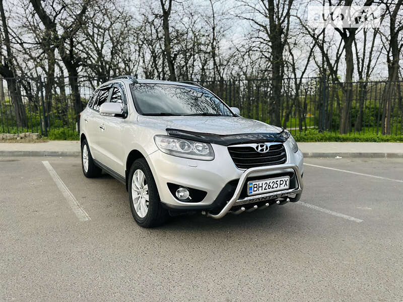 Внедорожник / Кроссовер Hyundai Santa FE 2010 в Одессе