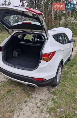 Позашляховик / Кросовер Hyundai Santa FE 2013 в 