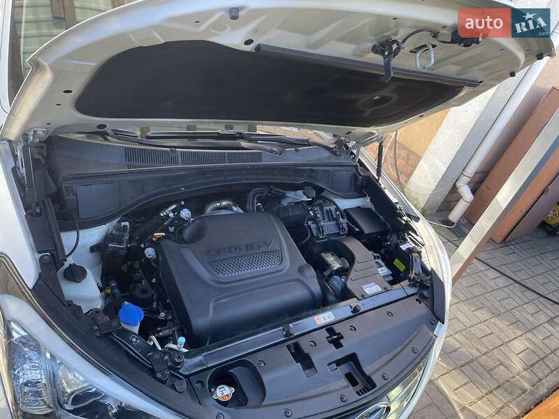 Позашляховик / Кросовер Hyundai Santa FE 2014 в Борисполі