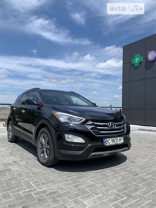 Внедорожник / Кроссовер Hyundai Santa FE 2015 в Золочеве