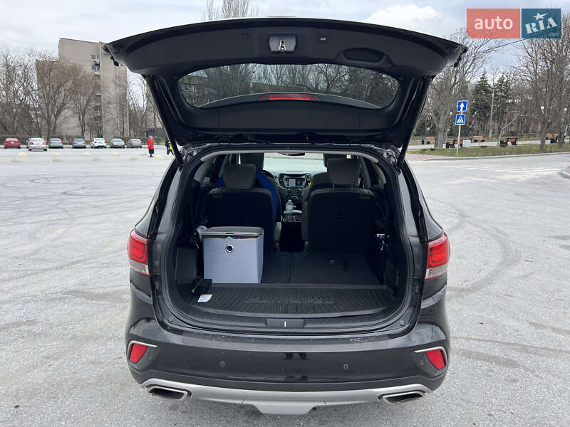 Позашляховик / Кросовер Hyundai Santa FE 2016 в Запоріжжі