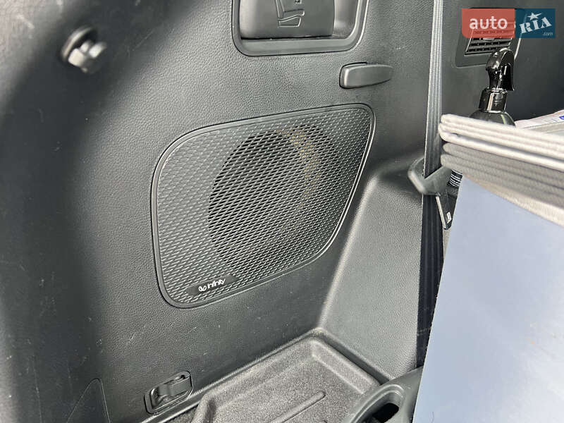 Позашляховик / Кросовер Hyundai Santa FE 2016 в Запоріжжі