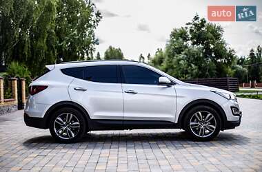 Внедорожник / Кроссовер Hyundai Santa FE 2015 в Звягеле