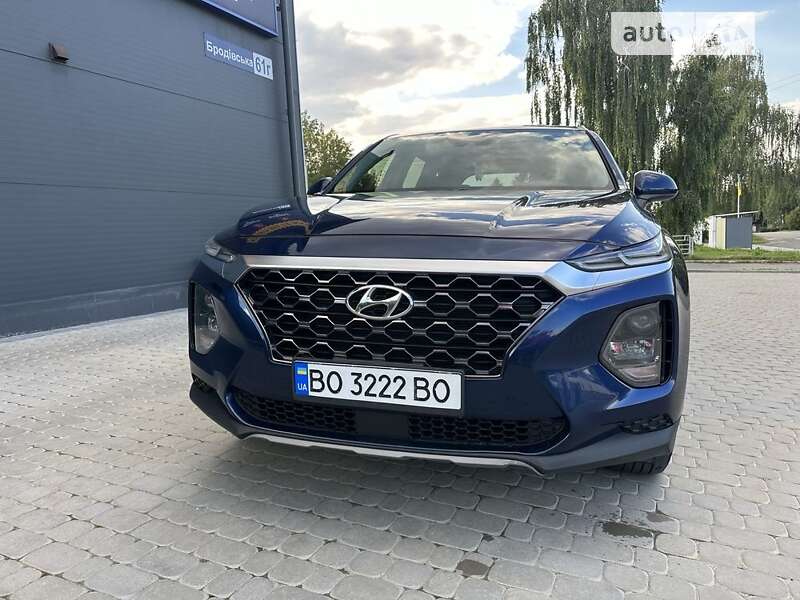 Внедорожник / Кроссовер Hyundai Santa FE 2019 в Тернополе