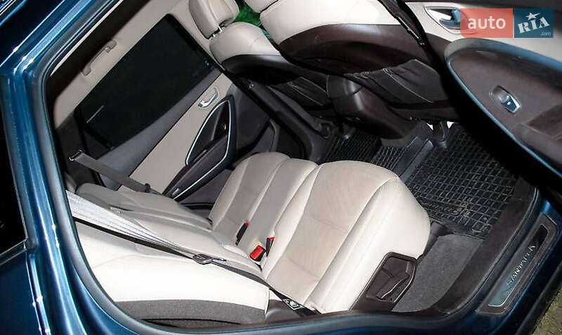 Позашляховик / Кросовер Hyundai Santa FE 2017 в Львові