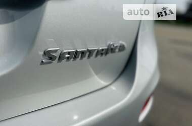 Внедорожник / Кроссовер Hyundai Santa FE 2012 в Каменском