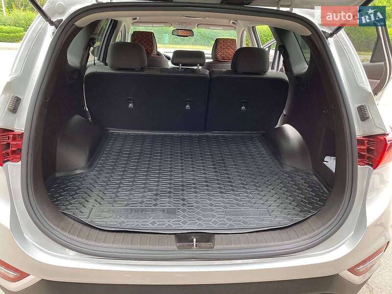 Позашляховик / Кросовер Hyundai Santa FE 2018 в Харкові фото 2 Позашляховик / Кросовер Hyundai Santa FE 2018 в Харкові