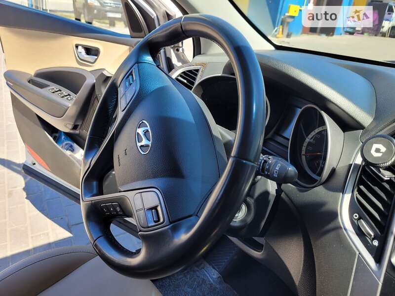 Позашляховик / Кросовер Hyundai Santa FE 2013 в Тернополі