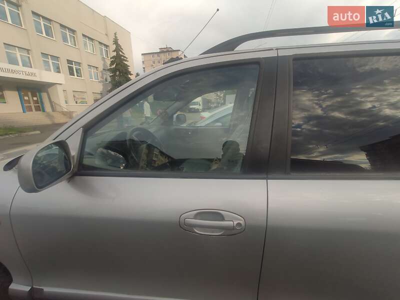 Позашляховик / Кросовер Hyundai Santa FE 2005 в Києві фото 13 Позашляховик / Кросовер Hyundai Santa FE 2005 в Києві