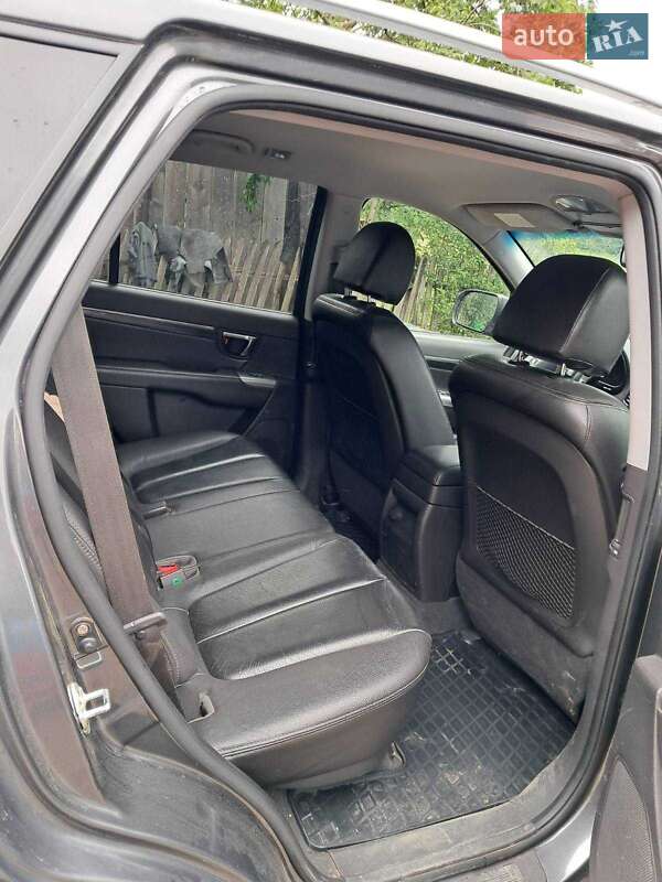 Внедорожник / Кроссовер Hyundai Santa FE 2010 в Черновцах