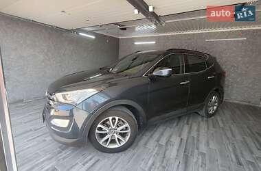 Позашляховик / Кросовер Hyundai Santa FE 2014 в 